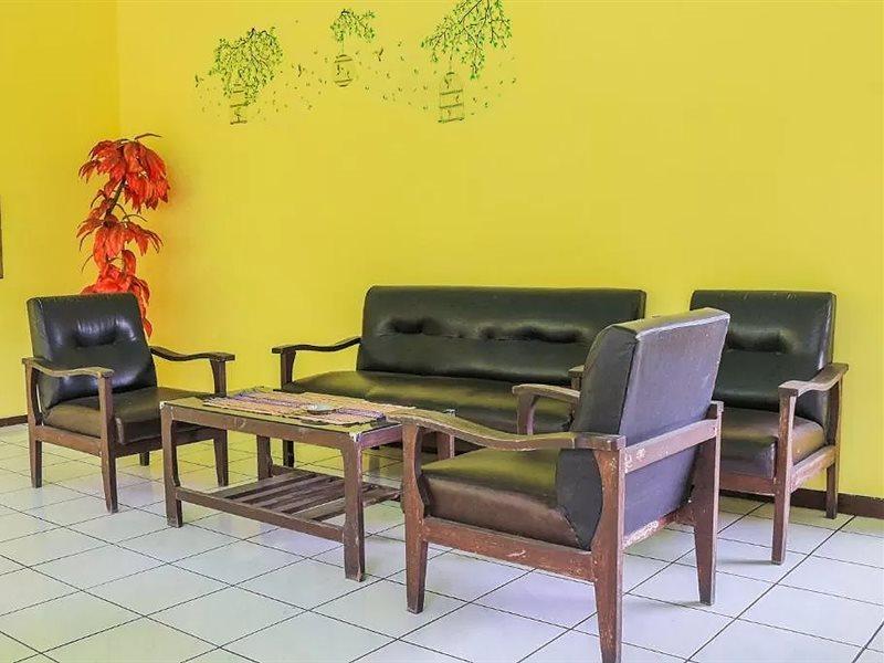 Oyo Life 1708 Hotel Budi Famili 1 Syariah Ciamis Екстер'єр фото